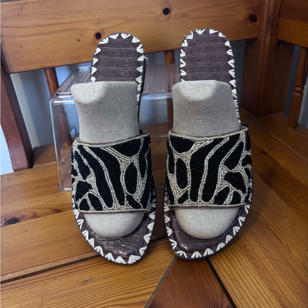 Sam Edelman Black and Brown Patterned Sandals